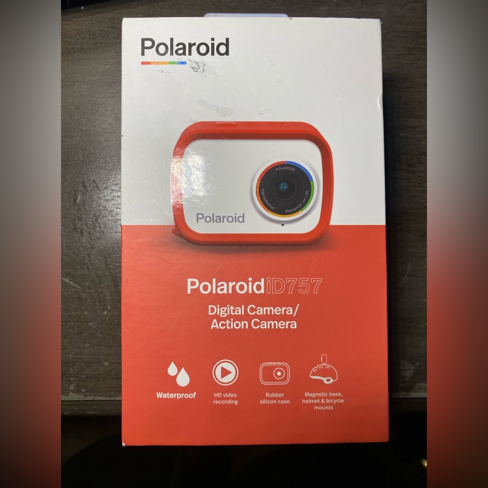 *BRAND NEW* Polaroid ID757